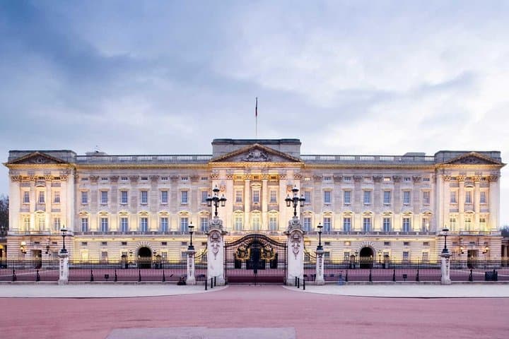 Westminster Walking: Palaces, Parliament & London's Iconic Sights in 3 Hours photo 5