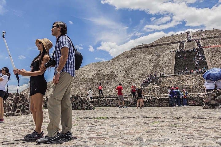 VIP Teotihuacán Morning: Private Pyramid Tour from Mexico City photo 1