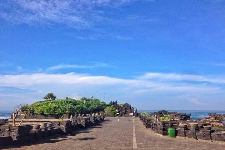 Half-Day Taman Ayun & Tanah Lot Temple Private Car Tour from Kuta photo 4