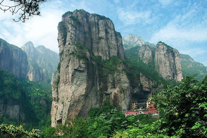 Yandang Mountain One-Day Private Tour: Lingfeng, Lingyan & Dragon Waterfall photo 3