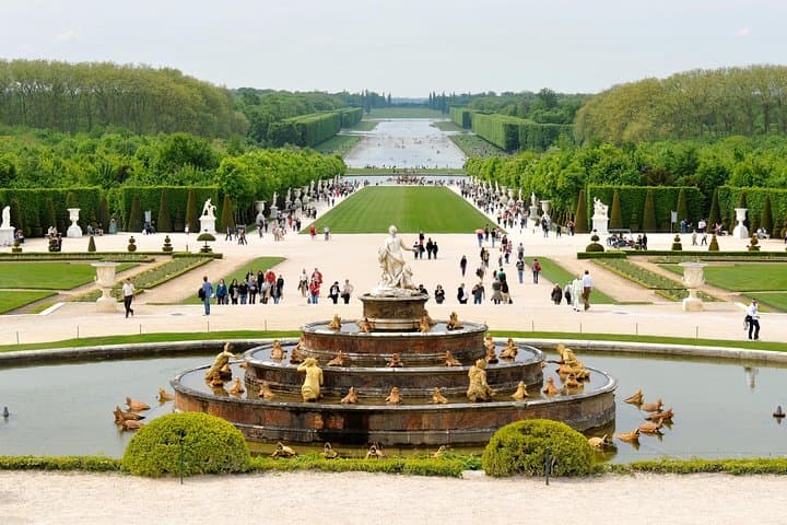 Versailles & Giverny: Timed-Entry Day Trip from Paris to Palaces and Monet’s Garden photo 6