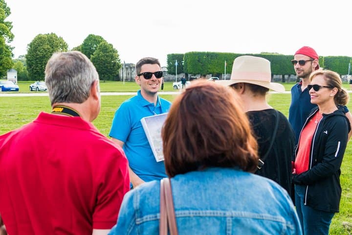 Loire Valley Castles Day Trip from Paris — Chenonceau, Chambord & Amboise with Wine Tasting photo 5