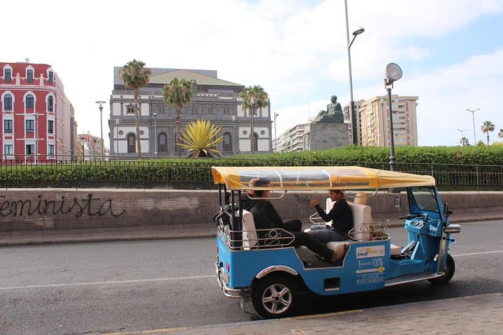 Tuk-Tuk Neighbourhoods Tour in Las Palmas de Gran Canaria — Electric City Ride Through Vegueta & La Isleta photo 5