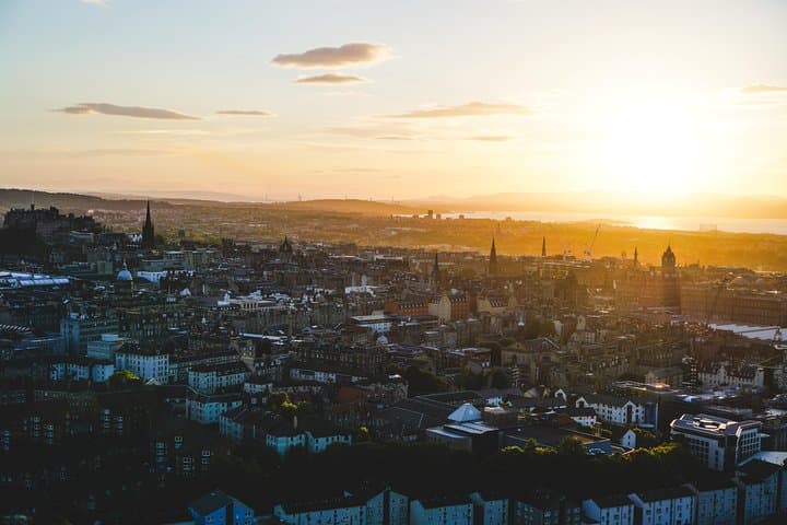 Private Edinburgh Night Tour with a Local Guide — Personalized Evening Experience photo 5