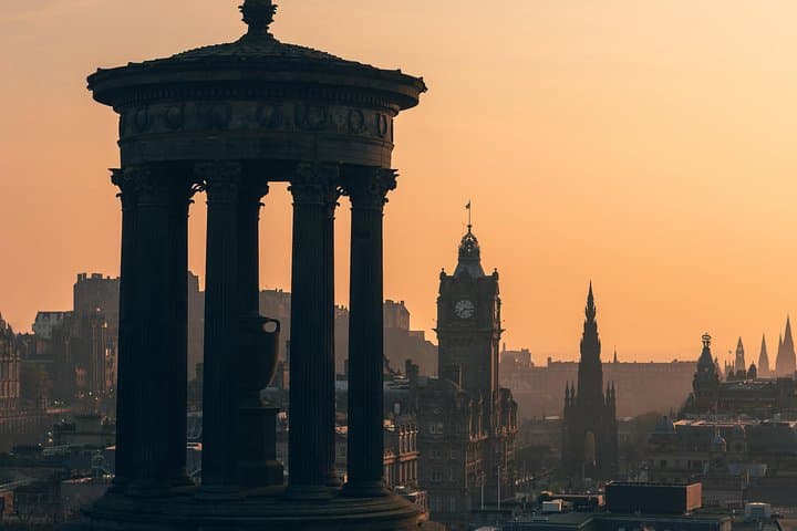 Private Edinburgh Night Tour with a Local Guide — Personalized Evening Experience