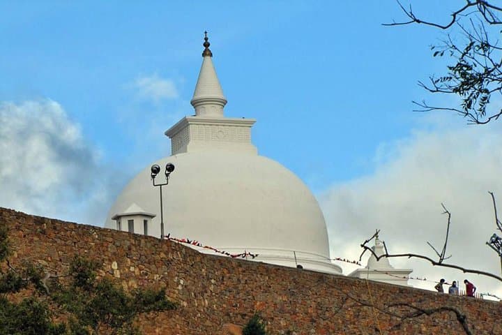 Southern Coastal Temple Tour from Hambantota Harbour — Sithulpawwa, Kirinda & Kataragama photo 3