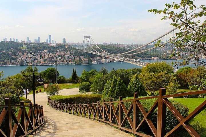 Two Continents in One Day: Full-Day Istanbul Bosphorus, Camlica Hill & Spice Bazaar Tour photo 3