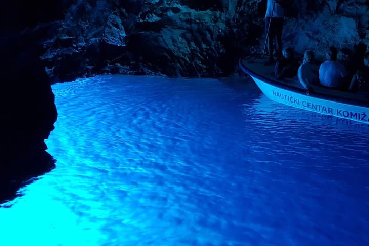Blue Cave & 5-Island Day Cruise from Split and Trogir