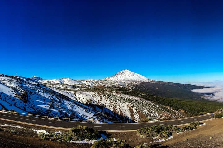 Private Teide & North Tenerife Tasting Tour — Volcano Views and 5‑Course Local Cuisine photo 2
