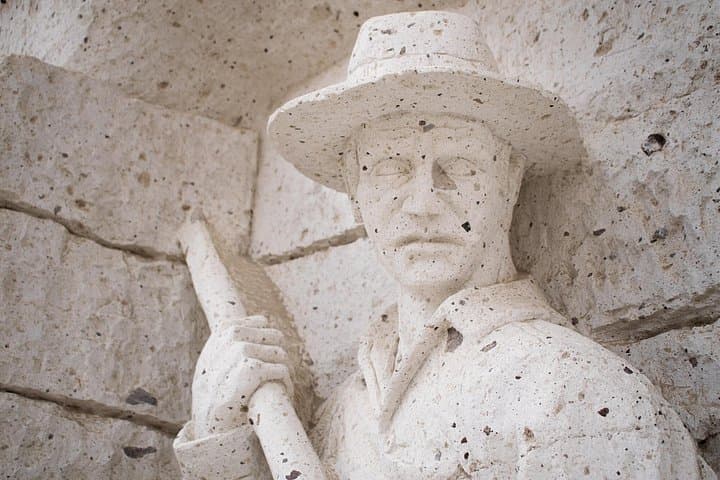 Explore the Sillar Route: Arequipa Quarry, Carmen Alto & Yanahuara Desserts photo 2