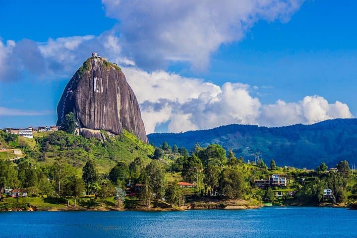 Climb La Piedra del Peñol and Explore Guatapé: Day Trip from Medellín photo 1