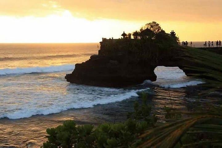 Ubud to Tanah Lot Full-Day Tour: Batik Villages, Waterfall & Sunset Temple photo 4