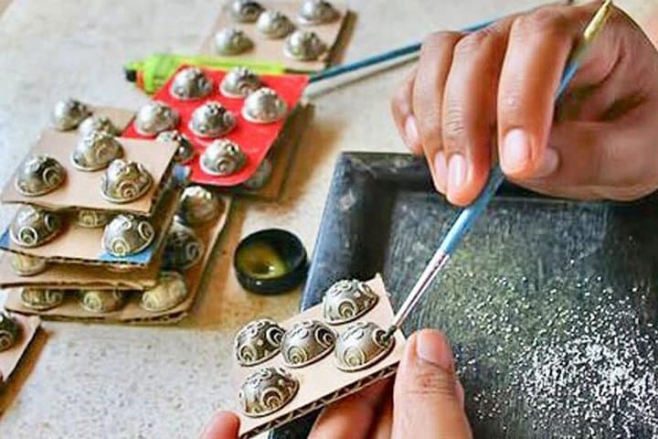 Ubud to Tanah Lot Full-Day Tour: Batik Villages, Waterfall & Sunset Temple photo 6