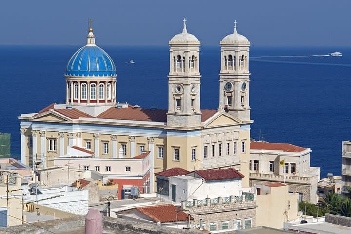 Island Hopping Greece: 4 Nights Santorini Mykonos Syros from Athens photo 3