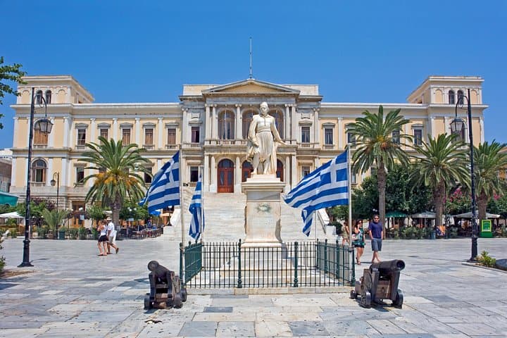 Island Hopping Greece: 4 Nights Santorini Mykonos Syros from Athens photo 4