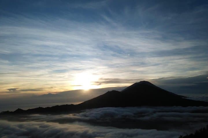 Mount Batur Sunrise Trek: Summit Breakfast Above Lake Batur photo 6