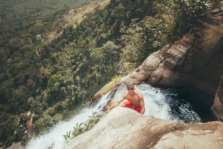 3-Day Sri Lanka Hill Country Escape: Tea Trails, Waterfalls & Mountain Views photo 5