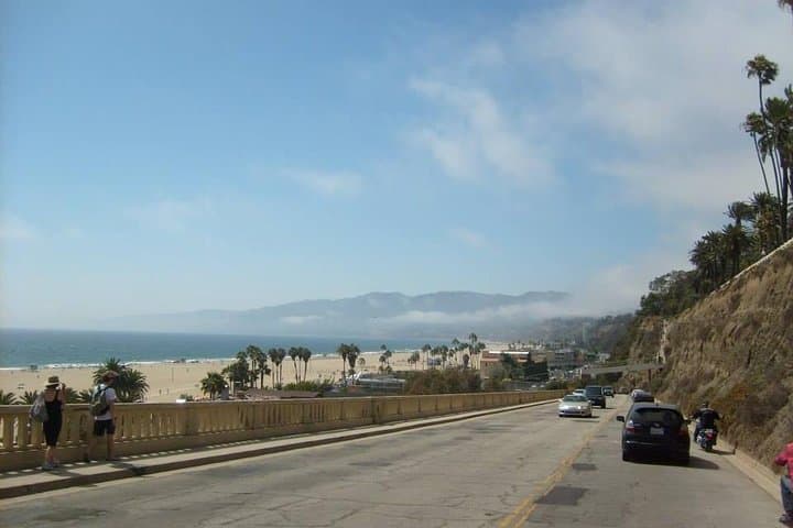 Explore LA in Style: Private 7-Hour Limo Tour of Hollywood, Beverly Hills, Santa Monica & Malibu photo 4