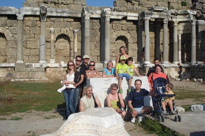 Side & Aspendos Full-Day: Kurşunlu Waterfall, Temple of Apollo & Turkish Delight