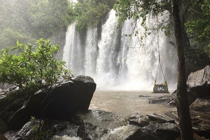 Phnom Kulen Waterfall & 1,000 Shiva Lingas Day Tour from Siem Reap