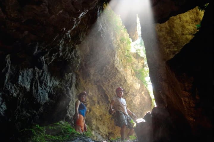 Full-Day Jungle, Canyon & Cavern Tour Near Puyo, Ecuador photo 3