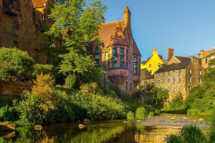 Dean Village Private Photography Tour: Capture Edinburgh’s Water of Leith & Stockbridge