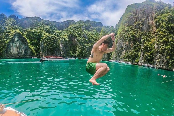 Speedboat to Phi Phi & Bamboo Island: Full-Day Snorkel and Maya Bay Tour from Phuket