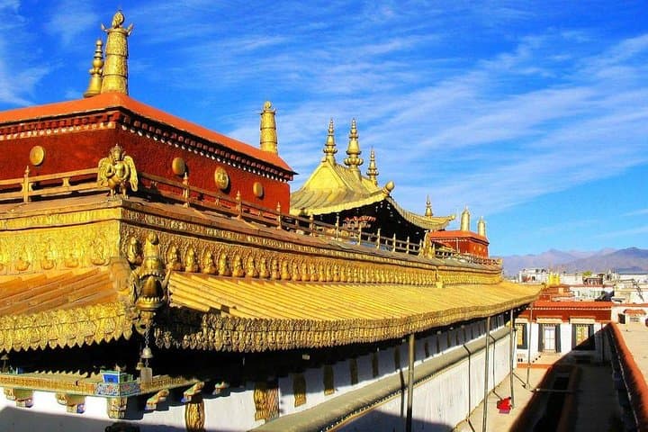 Private Potala Palace & Jokhang Temple Day Tour in Lhasa — Guided Cultural Experience photo 4