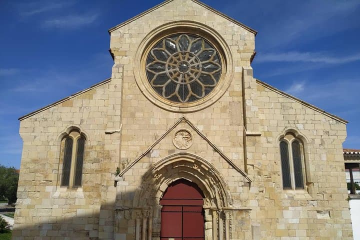 Tomar Walking Tour: Historic Sights, Mouchão Garden & Traditional Tapas