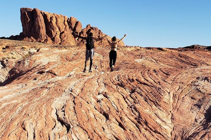 Valley of Fire Day Tour from Las Vegas: Explore Red Sandstone Formations & Ancient Petroglyphs photo 4