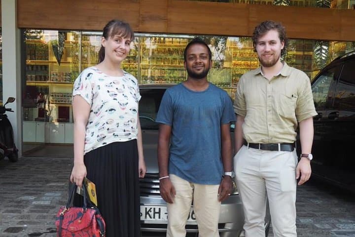 Private Chauffeur Guide in Sri Lanka — Custom Kandy-to-Coast Tours photo 2