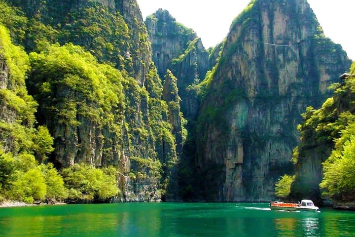 Longqing Gorge Private Day Tour: Boat Ride, Dragon Elevator & Cable Car from Beijing photo 6