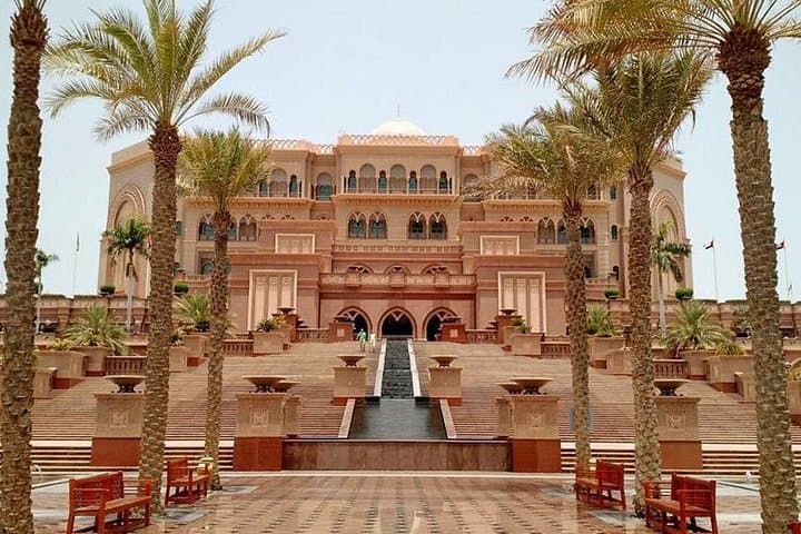 Abu Dhabi Full-Day Tour from Dubai: Sheikh Zayed, Emirates Palace & Heritage Village photo 3