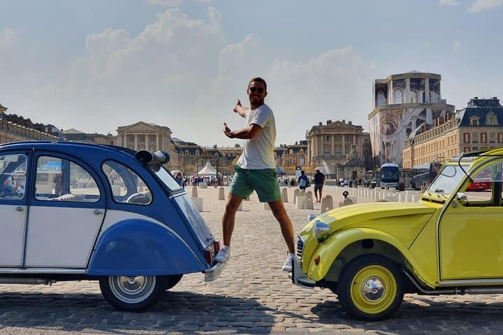 Paris to Versailles by Classic 2CV: Half-Day Private Tour from Paris