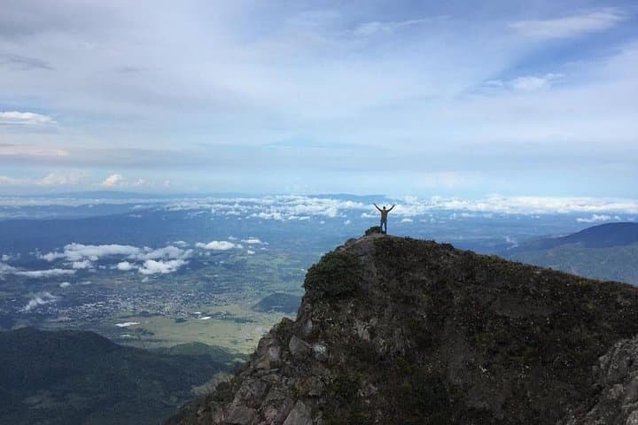 Sunrise Summit: 4x4 Ascent of Volcán Barú from Boquete photo 5
