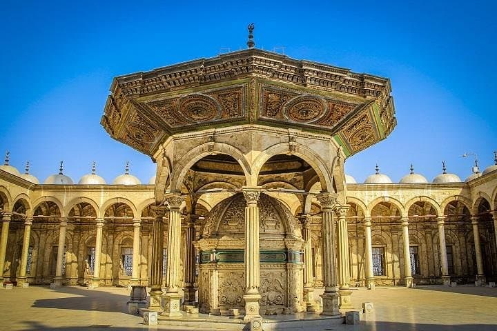 Cairo Citadel and Khan El Khalili: Full-Day Historical Walking Tour photo 2