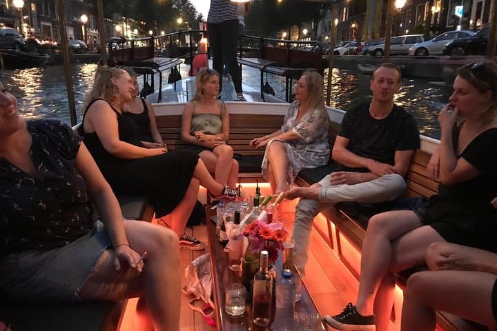Electric Amsterdam Canal Cruise with Dutch Snacks and Drinks — 2-Hour Small-Group Tour photo 5