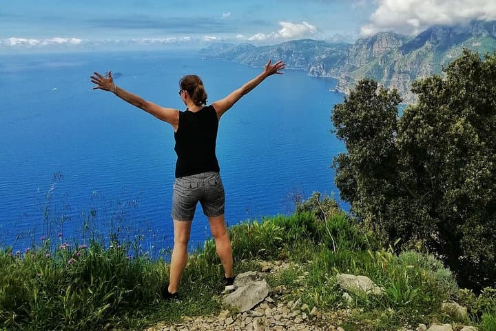 sentiero-degli-dei-guided-hike-saveria-ladybug-path-of-the-gods photo 2