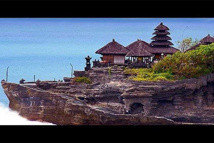 Uluwatu Temple, Kecak Dance & Jimbaran Seafood: Evening Cliffside Tour