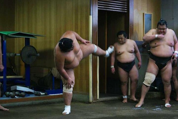 Inside a Tokyo Sumo Stable: Watch Morning Practice and Learn Rituals photo 3