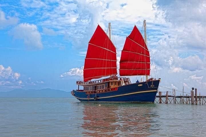 Koh Phangan Brunch & Snorkeling Cruise from Koh Samui: 8‑Hour Yacht Adventure photo 1