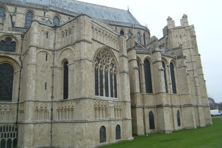 Saints and Spies of Canterbury: Private 2-Hour Cathedral & City Walking Tour