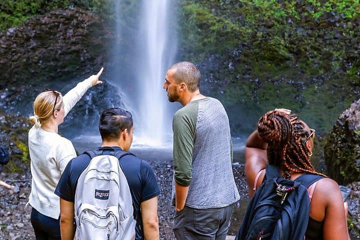 Columbia River Gorge Waterfalls Day Tour: Multnomah, Latourell & Bridal Veil with Vista House photo 5