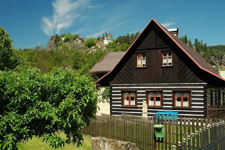 Hiking Czech Paradise: Full-Day Hruboskalsko & Trosky Castle Hike from Prague photo 4
