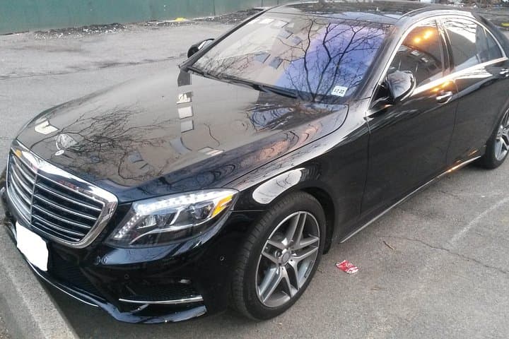 Luxury VIP NYC Airport Arrival Transfer: Sedan & SUV Service to Manhattan and Brooklyn photo 5