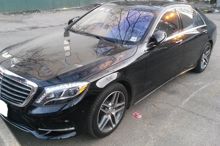 Luxury VIP NYC Airport Departure Transfer by Sedan or SUV to JFK LGA EWR photo 3