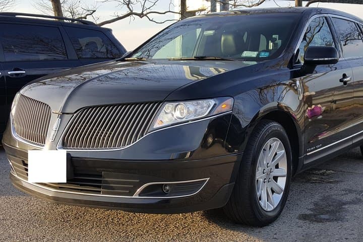 Luxury VIP NYC Airport Departure Transfer by Sedan or SUV to JFK LGA EWR photo 2