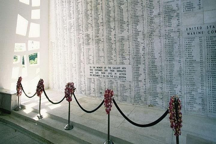 Pearl Harbor & Honolulu City Tour: USS Arizona Memorial from Kona photo 3