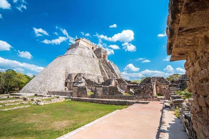 Yucatan Express Private Tour: Chichen Itza, Ek Balam, Uxmal & Valladolid photo 2