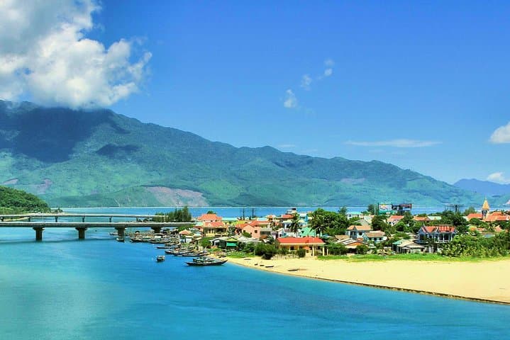 Private Hue Shore Excursion from Da Nang: Hai Van Pass, Perfume River & Imperial City photo 2